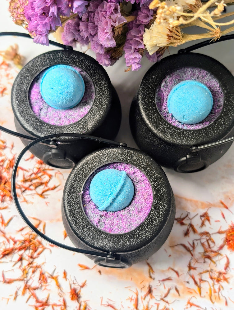 Halloween Bath Bomb | Cauldron Bath Bomb