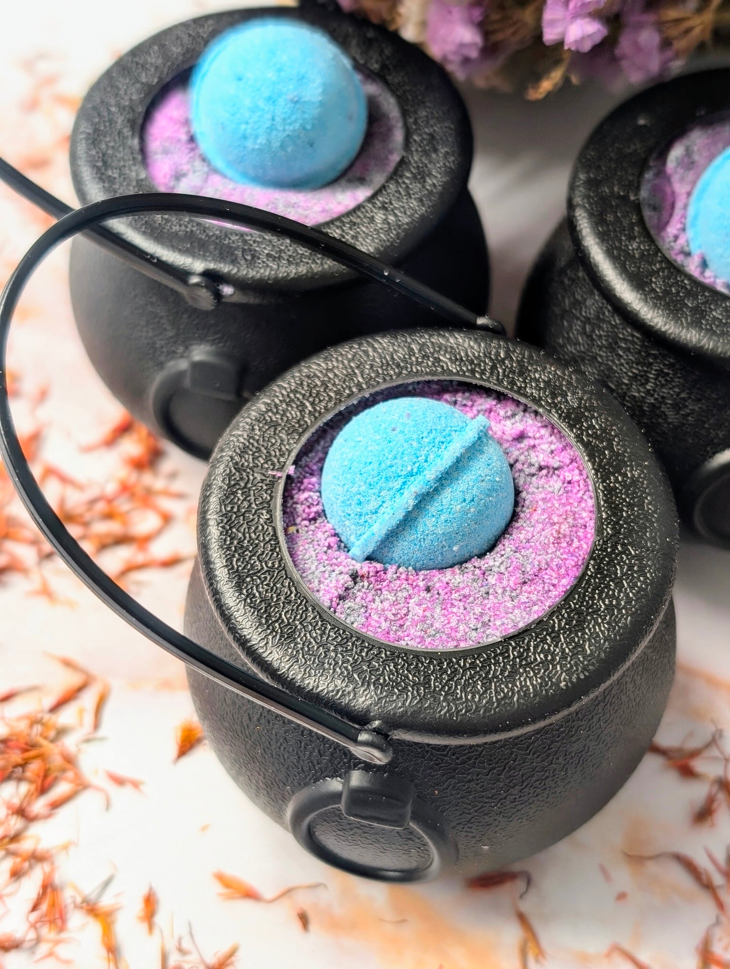 Halloween Bath Bomb | Cauldron Bath Bomb